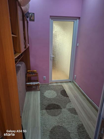 Apartament cu 2 camere semidecomandat în Victoriei