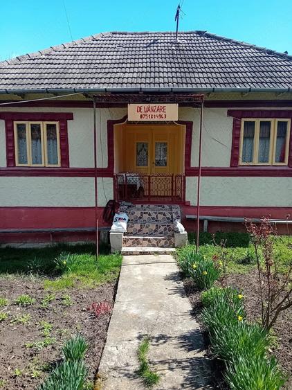 Casă cu Teren 1000 Mp în Muscel