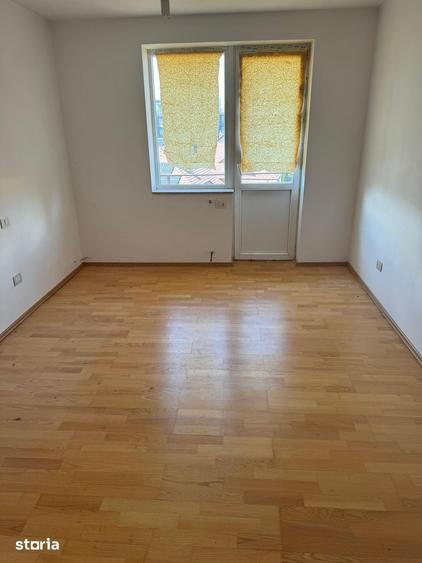 Apartament 2 camere ( cu posibilitate de 4 camere), central - 6