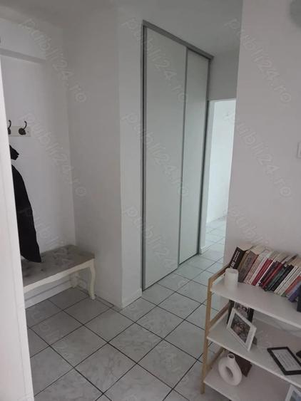 Apartament cu 3 camere decomandat în Lotus