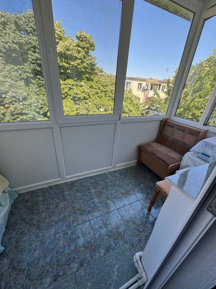 Apartament cu 2 camere semidecomandat, mobilat în Km 4-5