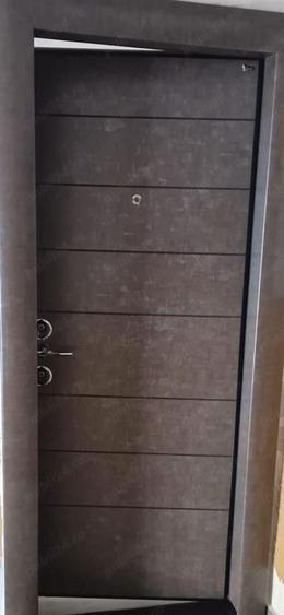 Apartament cu 2 camere semidecomandat în Girocului