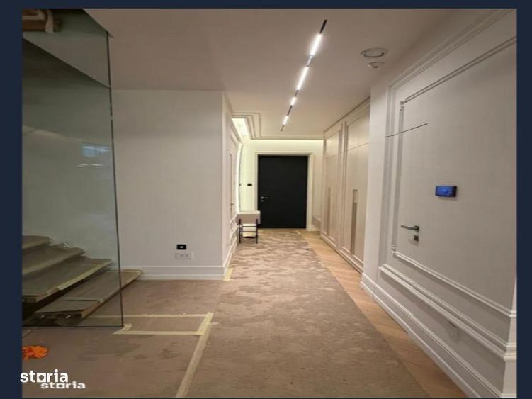 Apartament cu 6 camere în Central