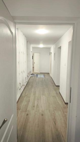 Casă individuală cu 4 camere cu Teren 913 Mp în Cenad