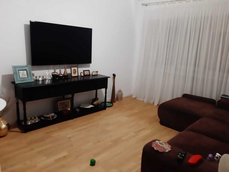 Apartament cu 3 camere decomandat în Păcurari