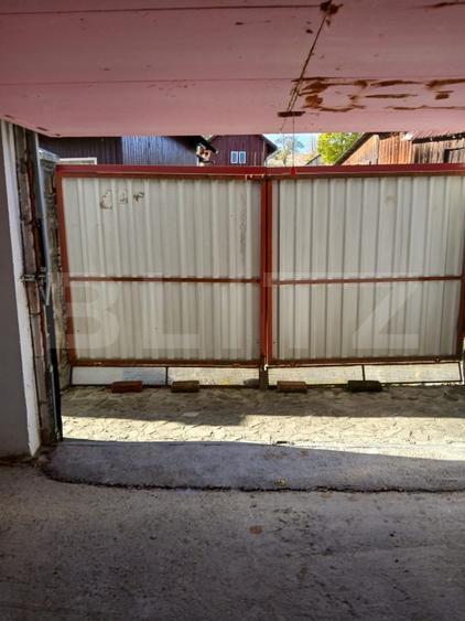 Casă individuală cu 4 camere cu Canalizare în Mănăstirea Humorului