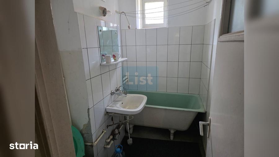Apartament cu 2 camere decomandat în Trivale