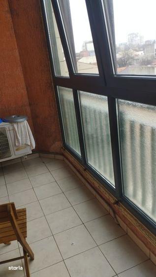 Apartament cu 3 camere în Faleza Nord