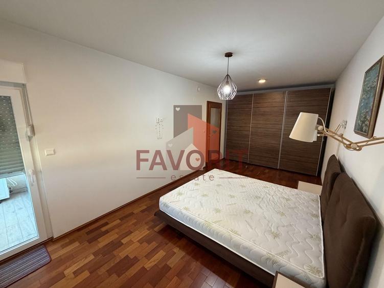 Duplex cu 4 camere cu Canalizare în Aradului