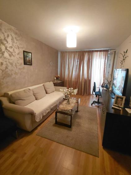 Apartament cu 2 camere semidecomandat în Obor