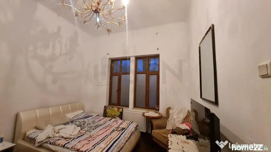 Casă cu 5 camere cu Teren 226 Mp în Central