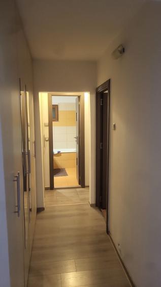 Vand apartament cu 3 camere vis a vis de Liceul Pedagogic - 7