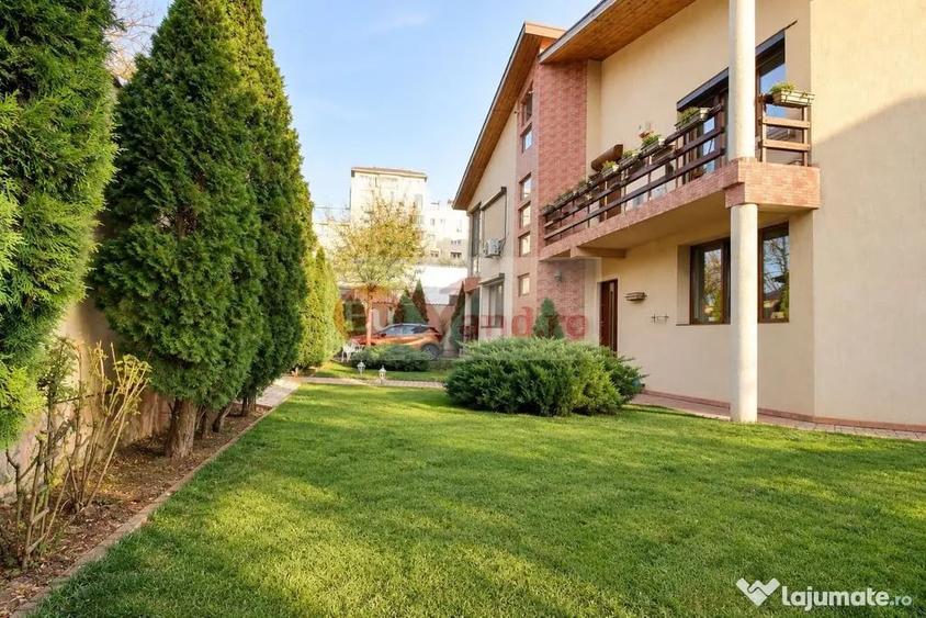 Casă cu 5 camere cu Teren 436 Mp în Micro 17