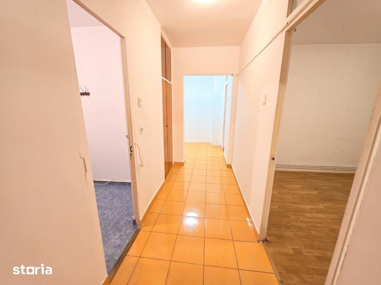 Apartament cu 2 camere decomandat în Centrul Civic