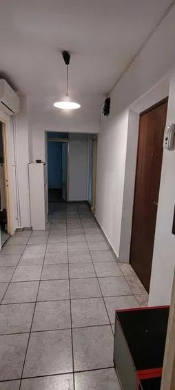 Apartament cu 3 camere, mobilat în 13 Septembrie