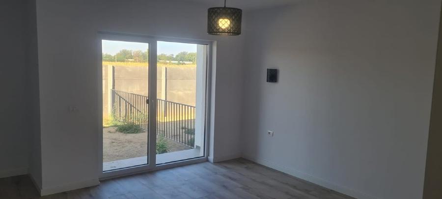 Apartament cu 2 camere semidecomandat, mobilat în Șag
