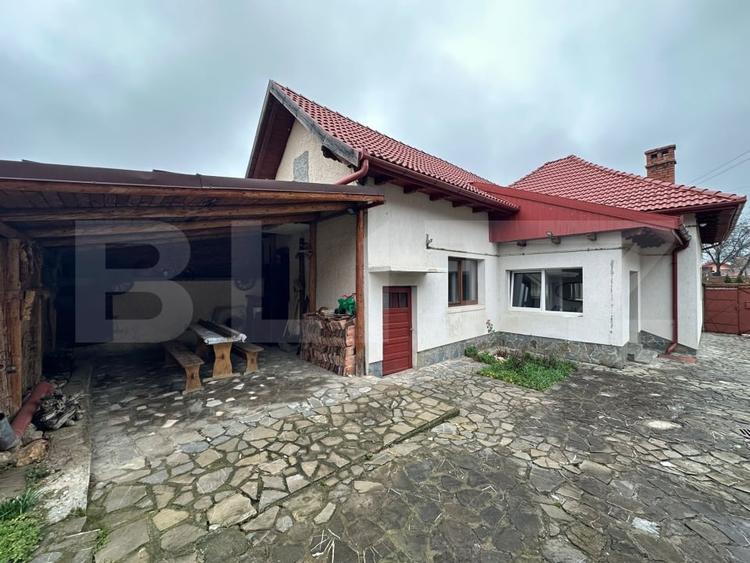 Casă individuală cu 3 camere cu Canalizare în Baciu