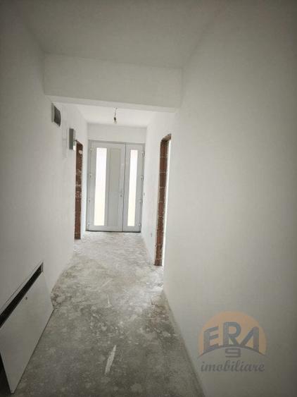 Casă individuală cu 4 camere cu Teren 562 Mp în Episcopia Bihorului