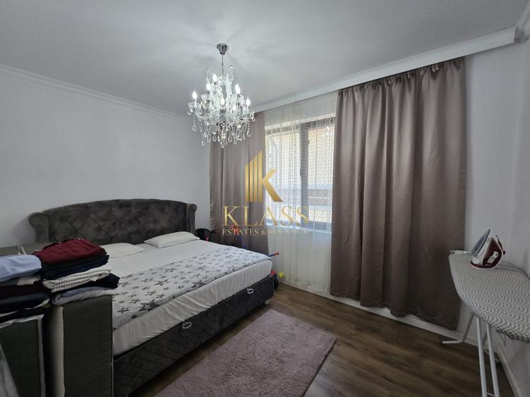 Casă individuală cu 8 camere cu Teren 418 Mp în Ștefăneștii de Jos