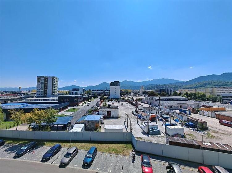Apartament cu 3 camere decomandat, mobilat în Astra