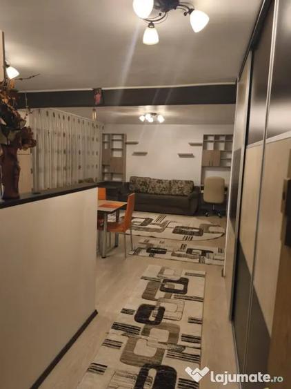 Apartament cu 2 camere semidecomandat în Vitan