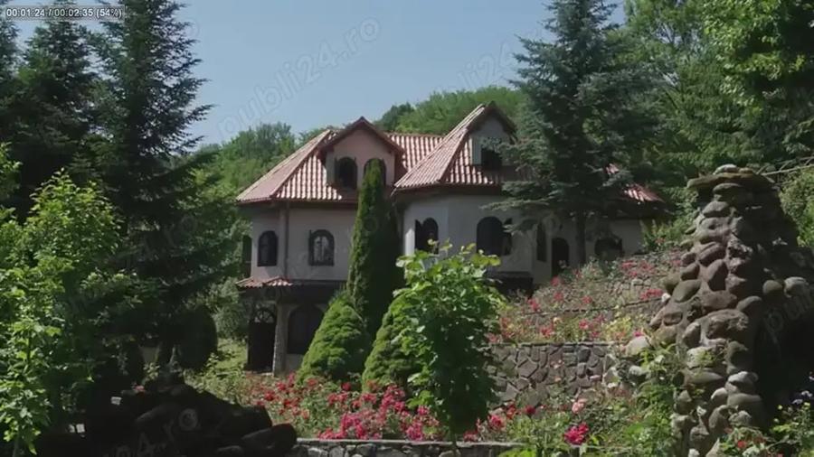 Casă cu 6 camere cu Teren 16500 Mp în Lunca Mare