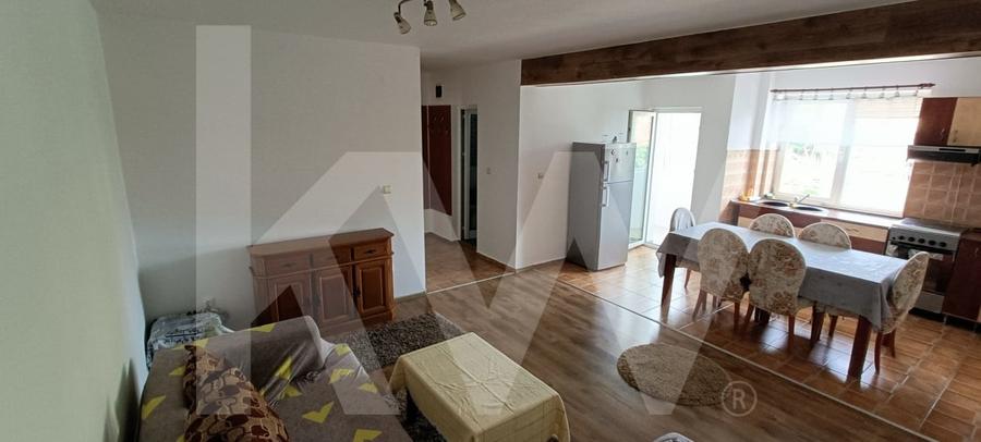 Apartament cu 2 camere decomandat, mobilat în Turnișor