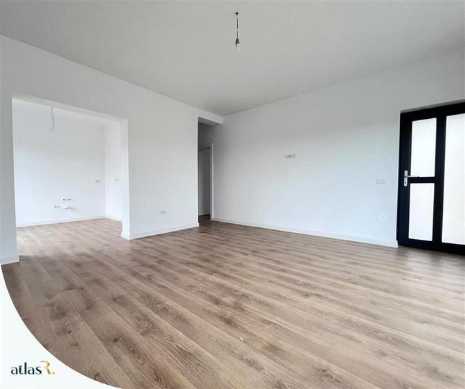 Casă individuală cu 4 camere cu Canalizare în Valea Adâncă