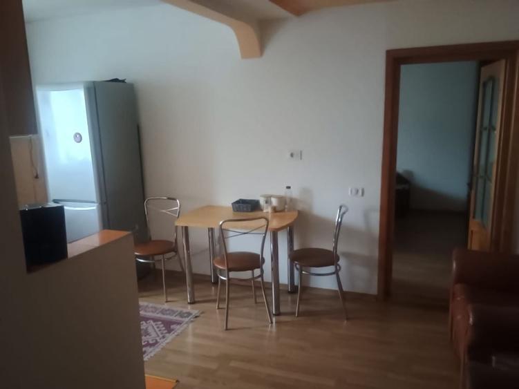 Casă cu 4 camere în Exterior Vest