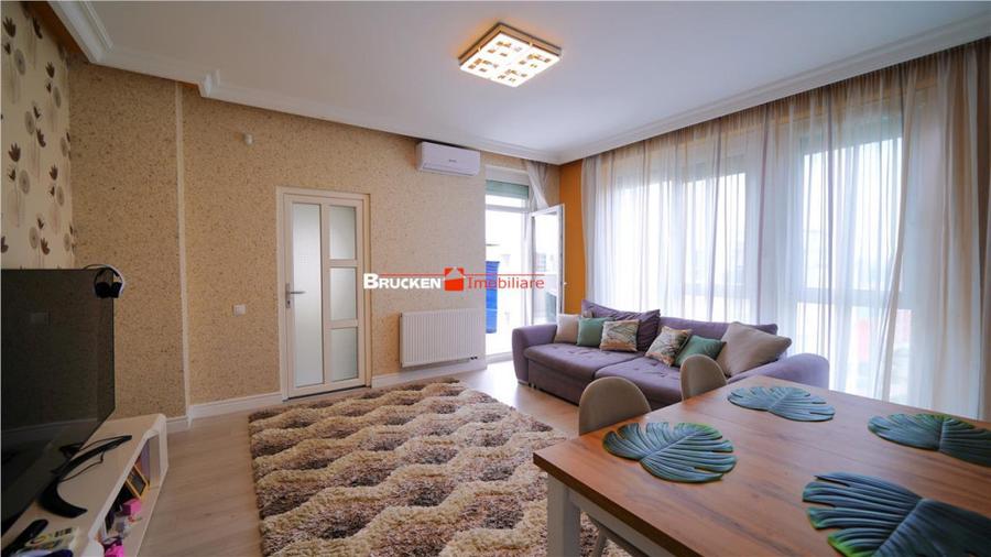 Apartament cu 2 camere decomandat în Central