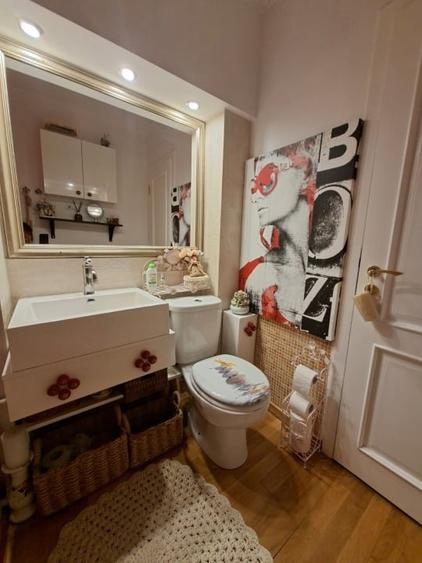 Apartament cu 2 camere decomandat, mobilat în Central