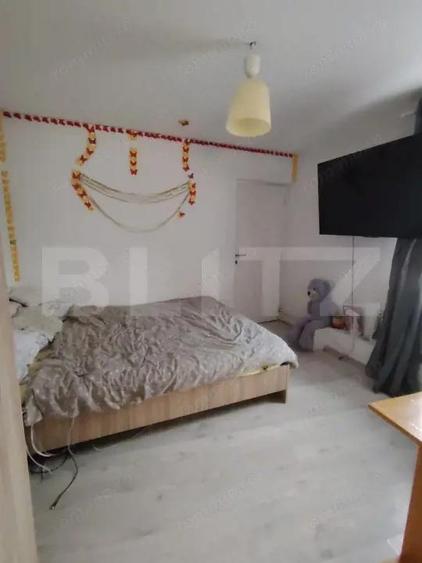Casă cu 5 camere cu Teren 272 Mp în 1 Mai