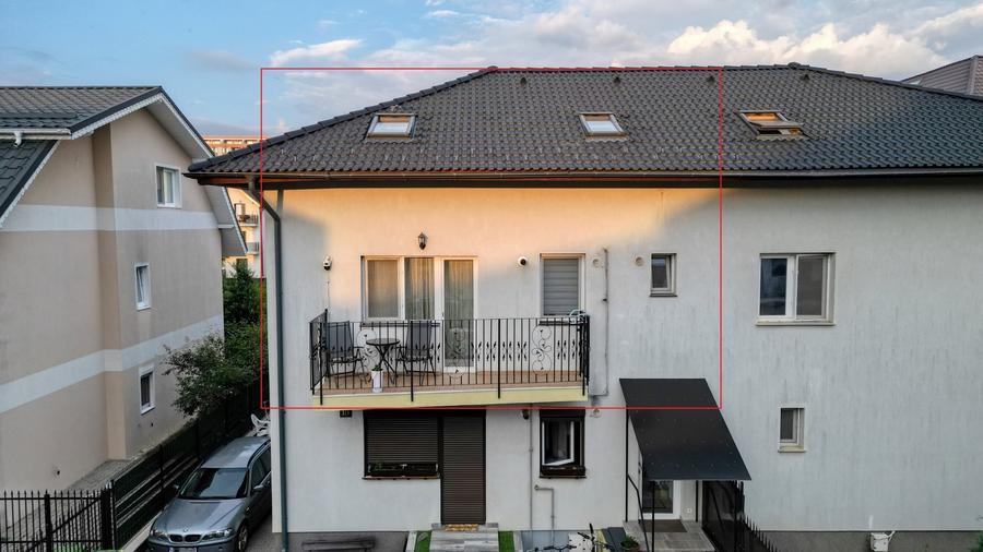 Apartament cu 4 camere decomandat, mobilat în Tractorul