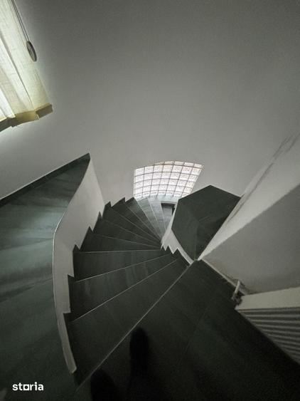 Casă cu 5 camere cu Teren 639 Mp în Zorilor