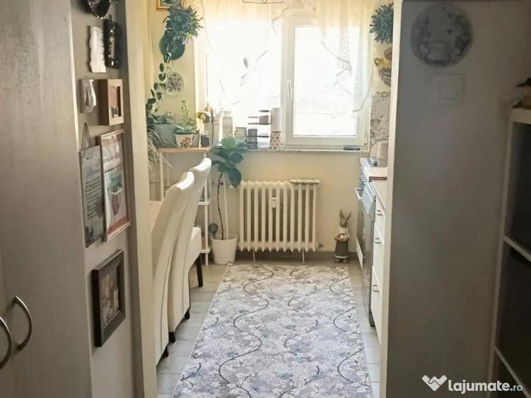 Apartament cu 2 camere semidecomandat, mobilat în Crângași