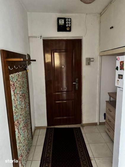 Apartament cu 2 camere decomandat, mobilat în Dârste