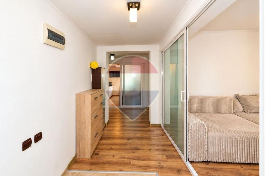 Apartament cu 2 camere decomandat, mobilat în Est