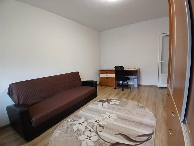 Apartament cu 2 camere decomandat, mobilat în Păcurari