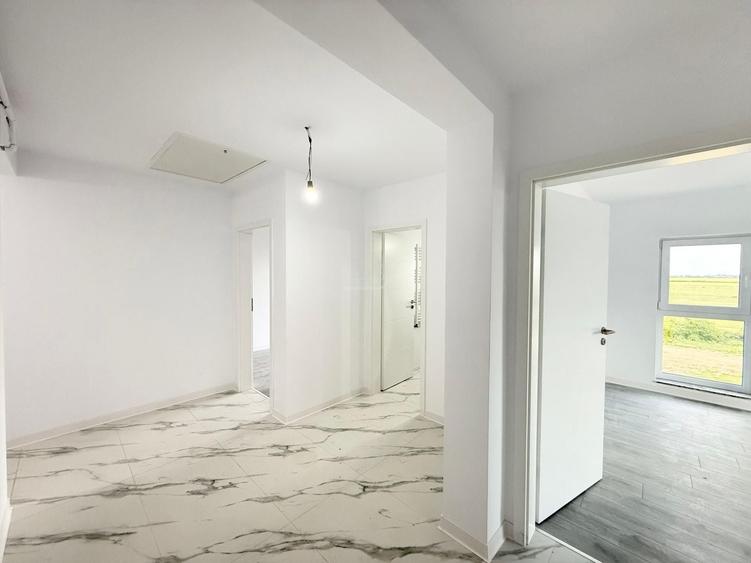 Bloc FINALIZAT la asfalt. Decomandat. Loc de parcare. - 9