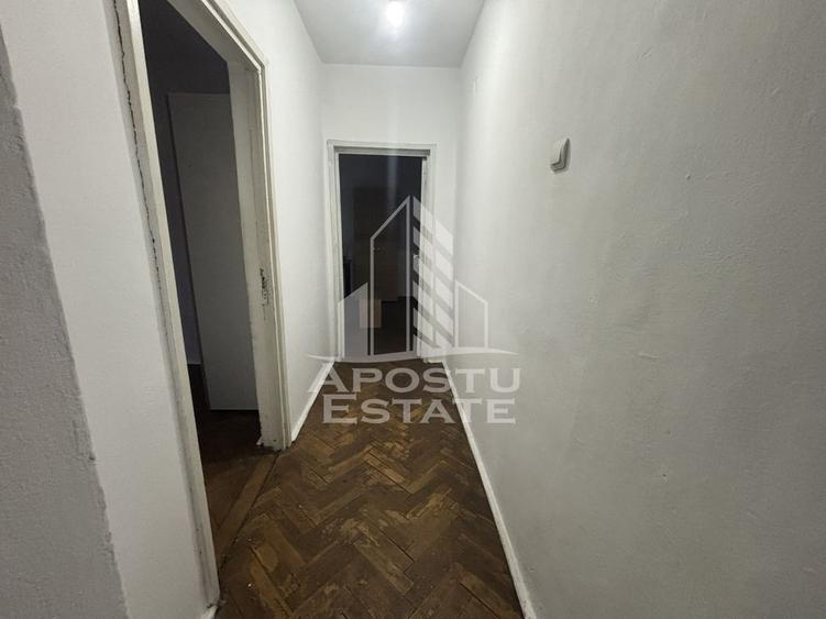 Apartament cu 3 camere decomandat în Șagului