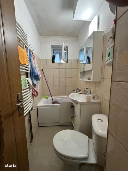 Apartament cu 2 camere semidecomandat în Onești