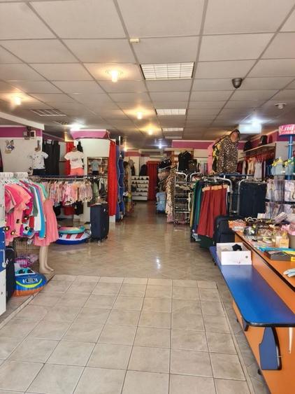 Spațiu comercial, de 220 mp, în Central