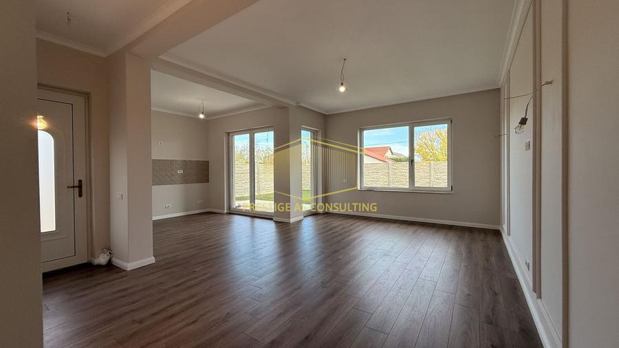 Duplex cu 3 camere cu Canalizare în Moșnița Nouă