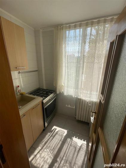 Apartament cu 2 camere decomandat în Poarta 6