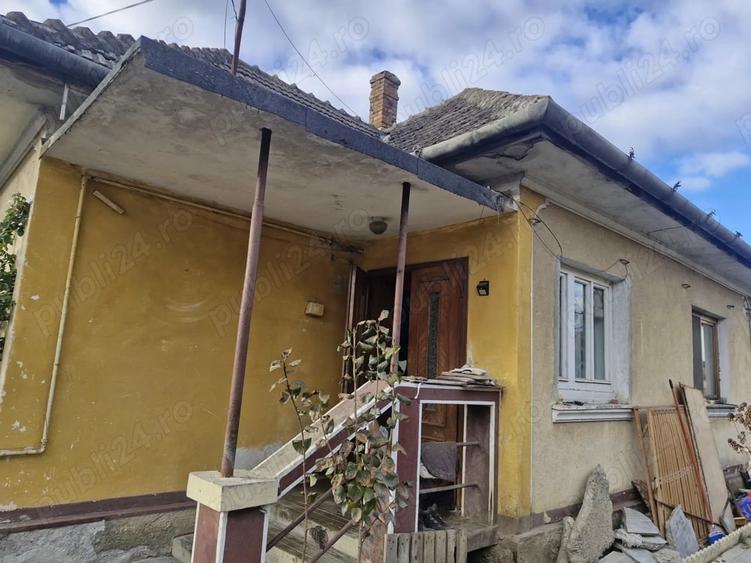 Casă cu 2 camere în Central
