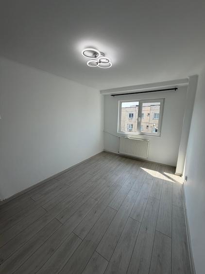 Apartament cu 2 camere decomandat în Sebastian