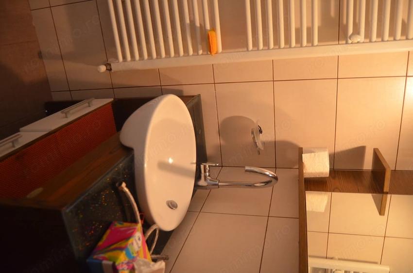Apartament cu 2 camere decomandat în Piatra Arsă