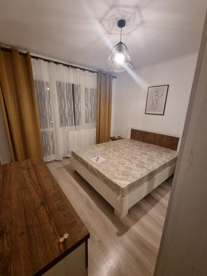 Apartament cu 2 camere nedecomandat în Podu Roș