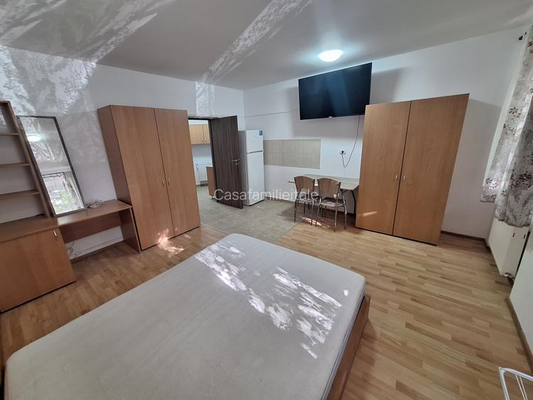 240 euro!!!Ap cu 1 camera incalzire cu centrala pe gaz Zona Complex