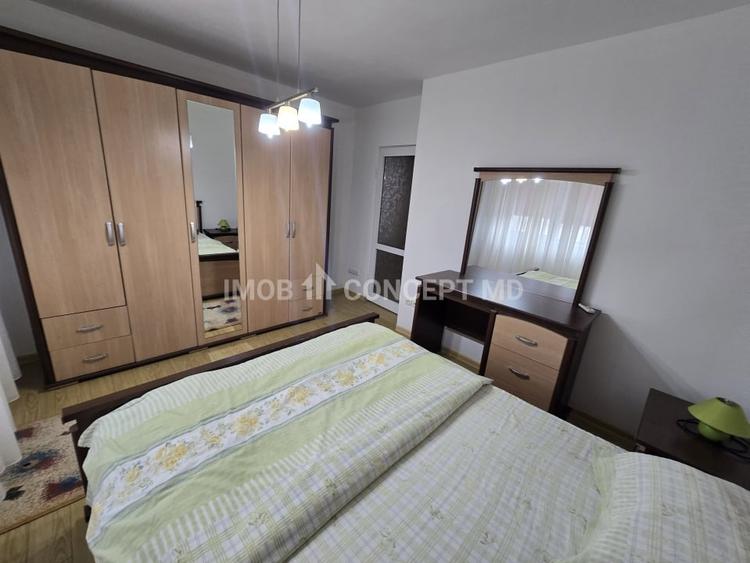 Apartament cu 3 camere decomandat, mobilat în Central